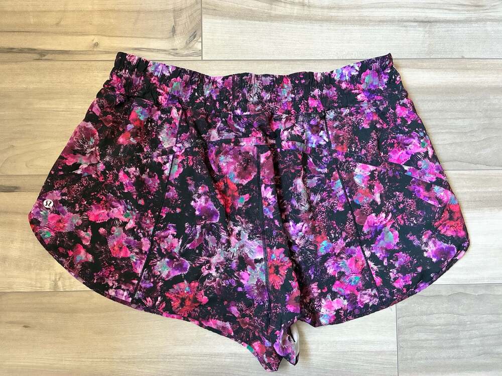 Lululemon Track That  Mid-Rise Athletic Shorts Size 20 Floral Print